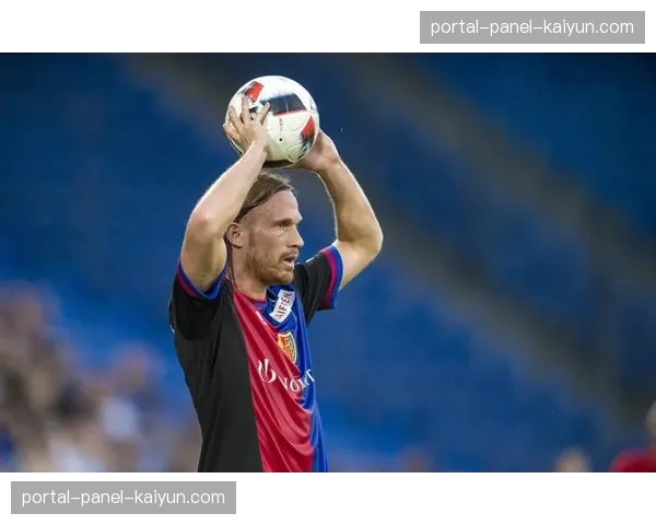 报道：为提升在阿拉伯地区影响力，斯特拉斯堡与阿尔及利亚足协达成合作协议