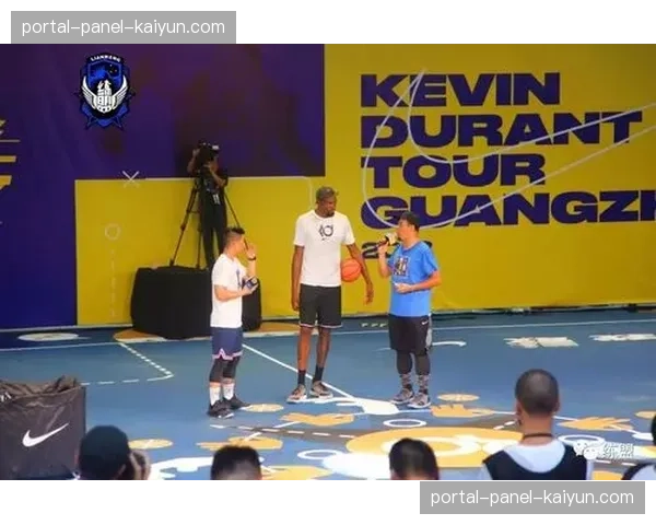 特写:NBA关怀行动在非洲新建的篮球训练营正式揭幕 特写:NBA关怀行动在非洲新建的篮球训练营正式揭幕